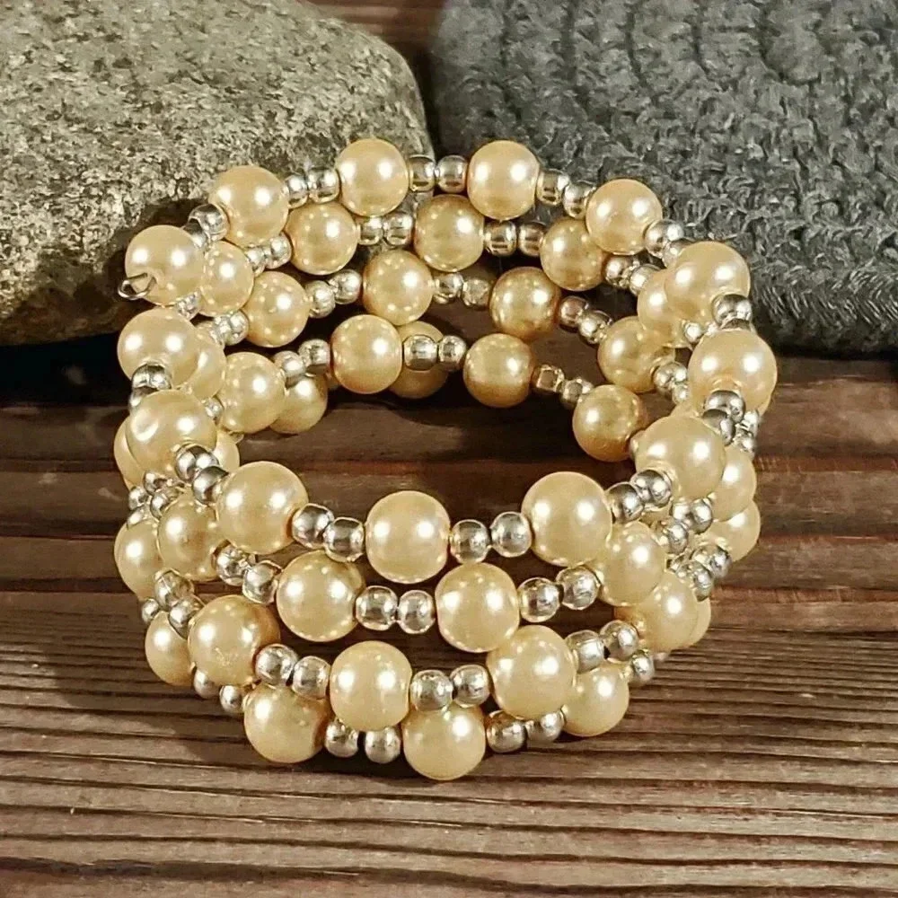 Handcrafted Champagne Beige Glass Pearl Bracelet
